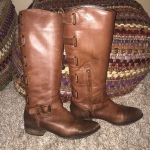 Arturo Chiang brown leather boots
